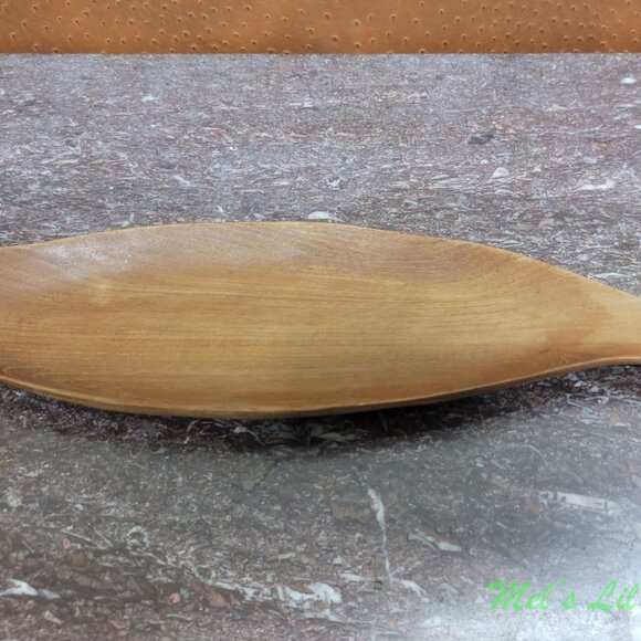 Monkey Pod Teak Wood Serving Tray from Hong Kong - Picture 2 of 3
